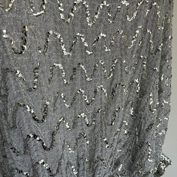 St. MARTIN Silver Wavy Sequin Crop Top Dolman Sleeves Glam Retro Disco Party Med - Picture 8 of 16